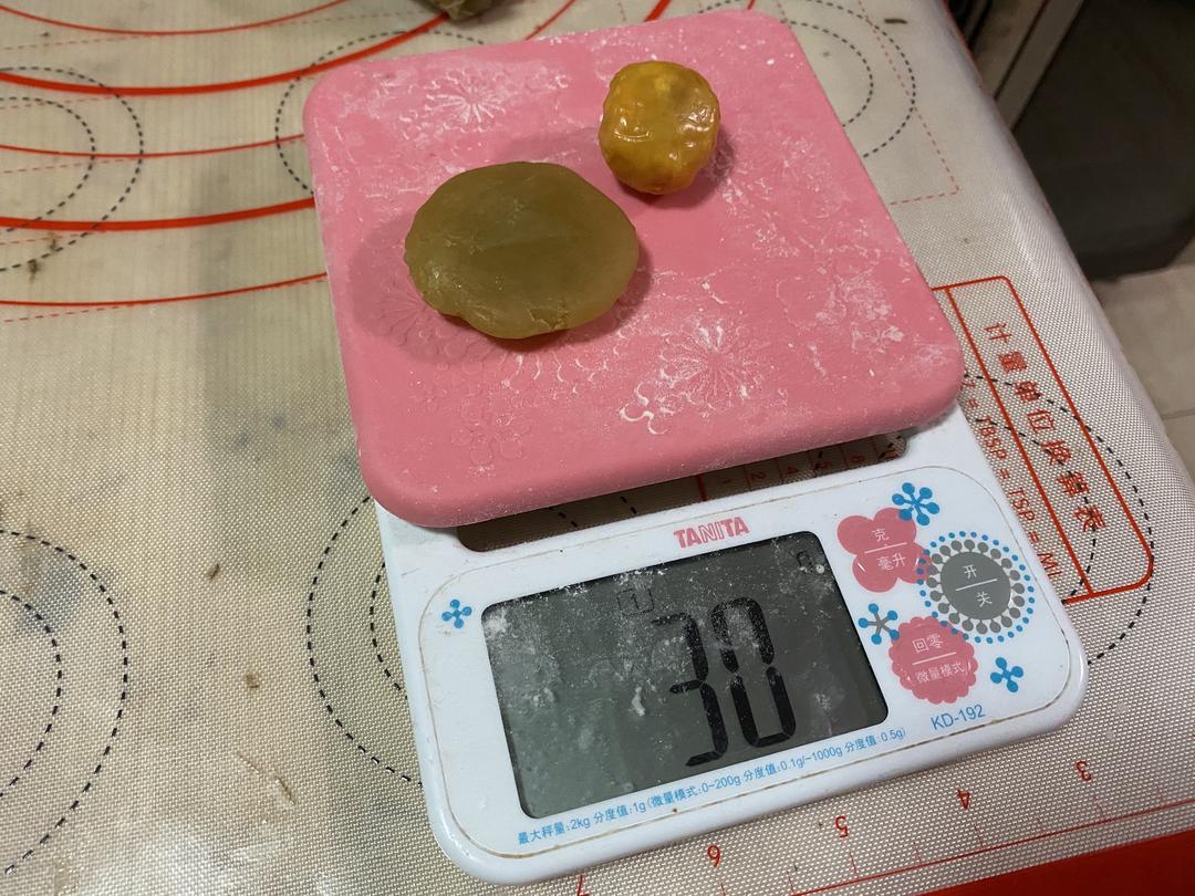 蛋黄酥（大包酥）新手包会！的做法 步骤17