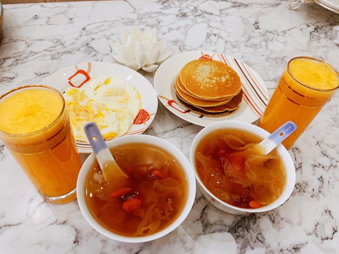 无糖无油，十五分钟快手早餐系列：香蕉松饼