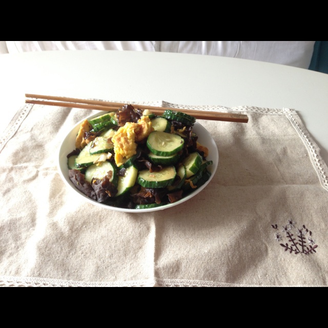 黄瓜木耳炒鸡蛋