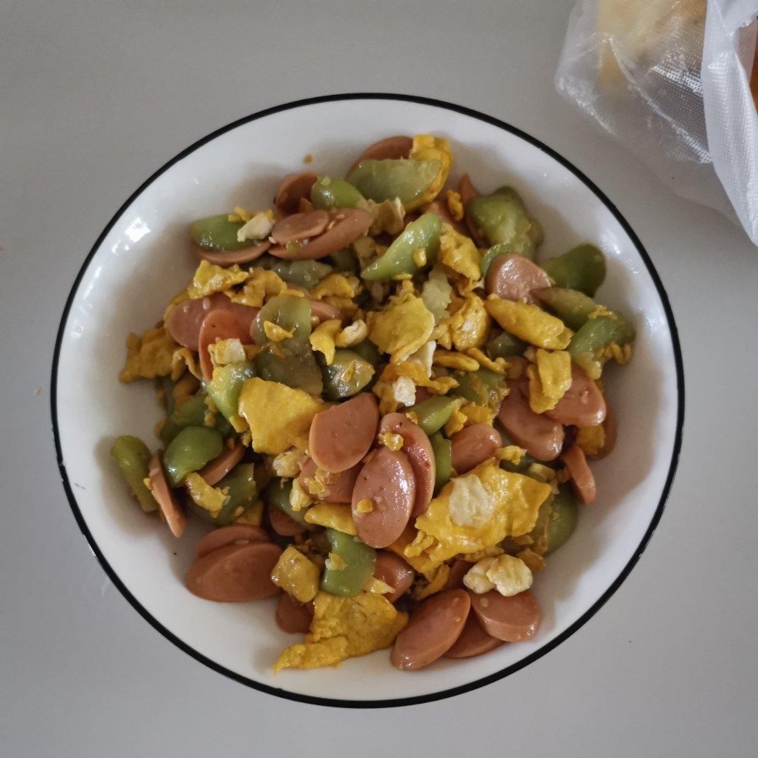 这才是丝瓜炒鸡蛋的家常做法，鲜香嫩滑。