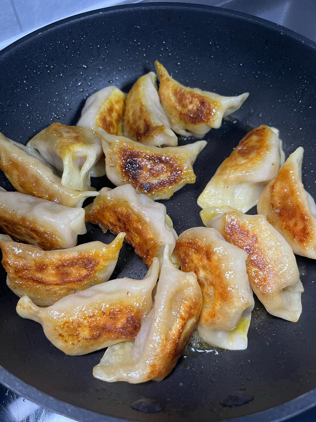 我是一份煎饺（生煎速冻饺）