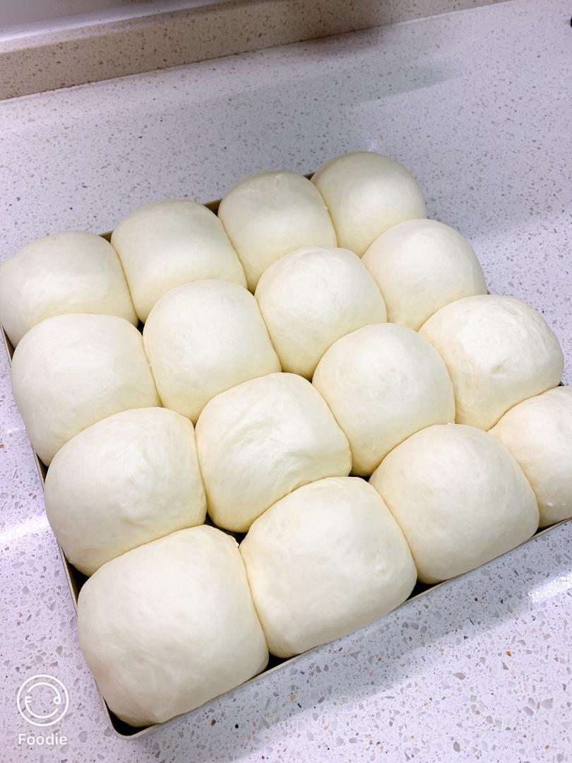 炼乳一发小餐包