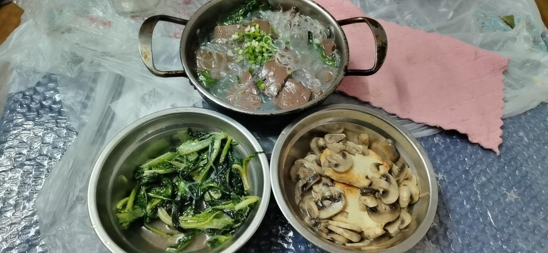鸭血粉丝汤（无浓汤宝）