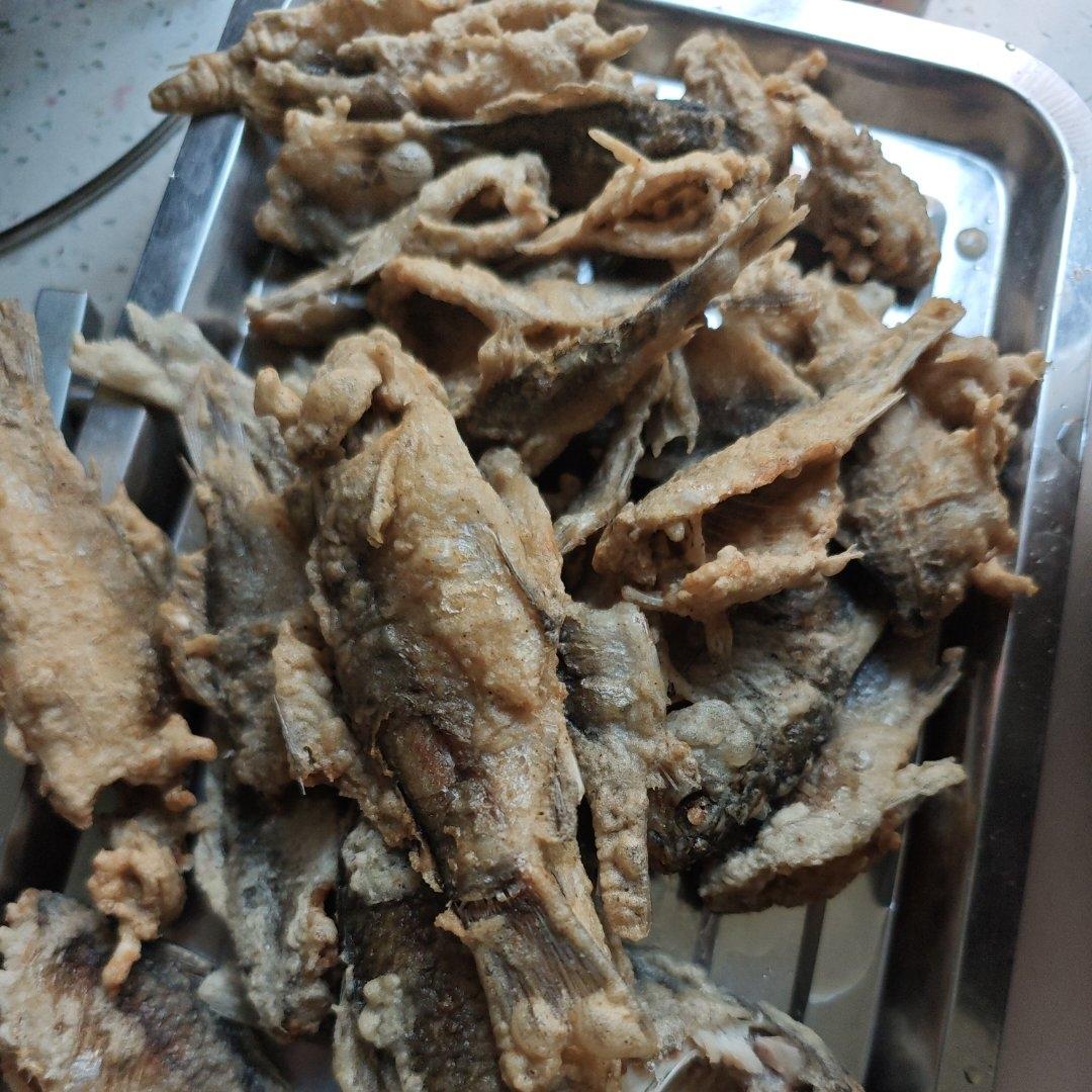香香脆脆的炸鱼