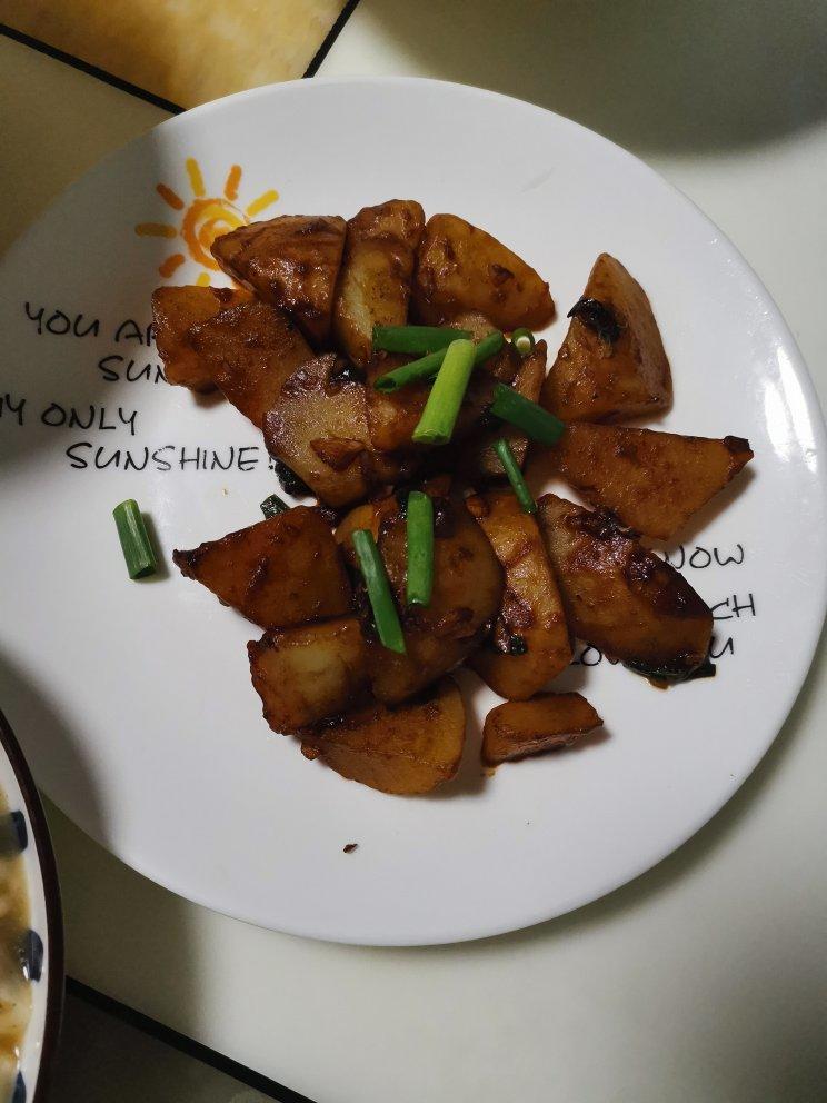 软糯好吃的红烧土豆