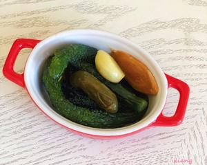 东北不咸的咸菜嘎嘣脆的油黄瓜的做法 步骤9
