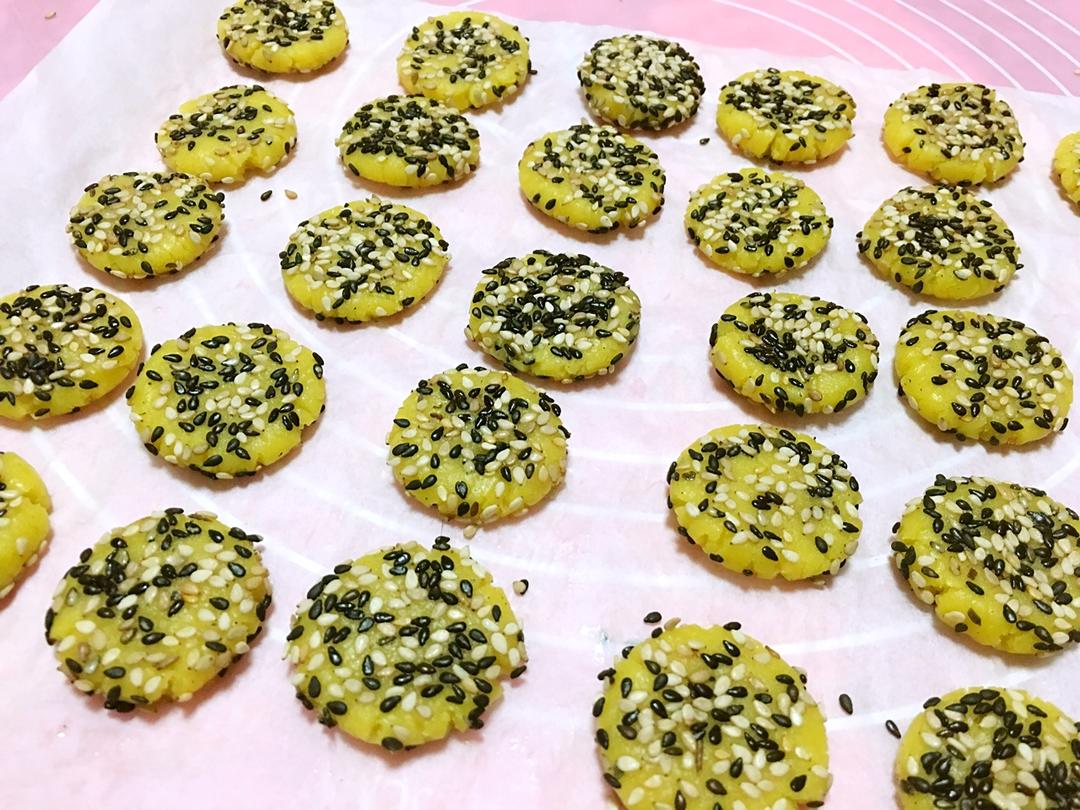 蛋黄芝麻酥，补钙小零嘴