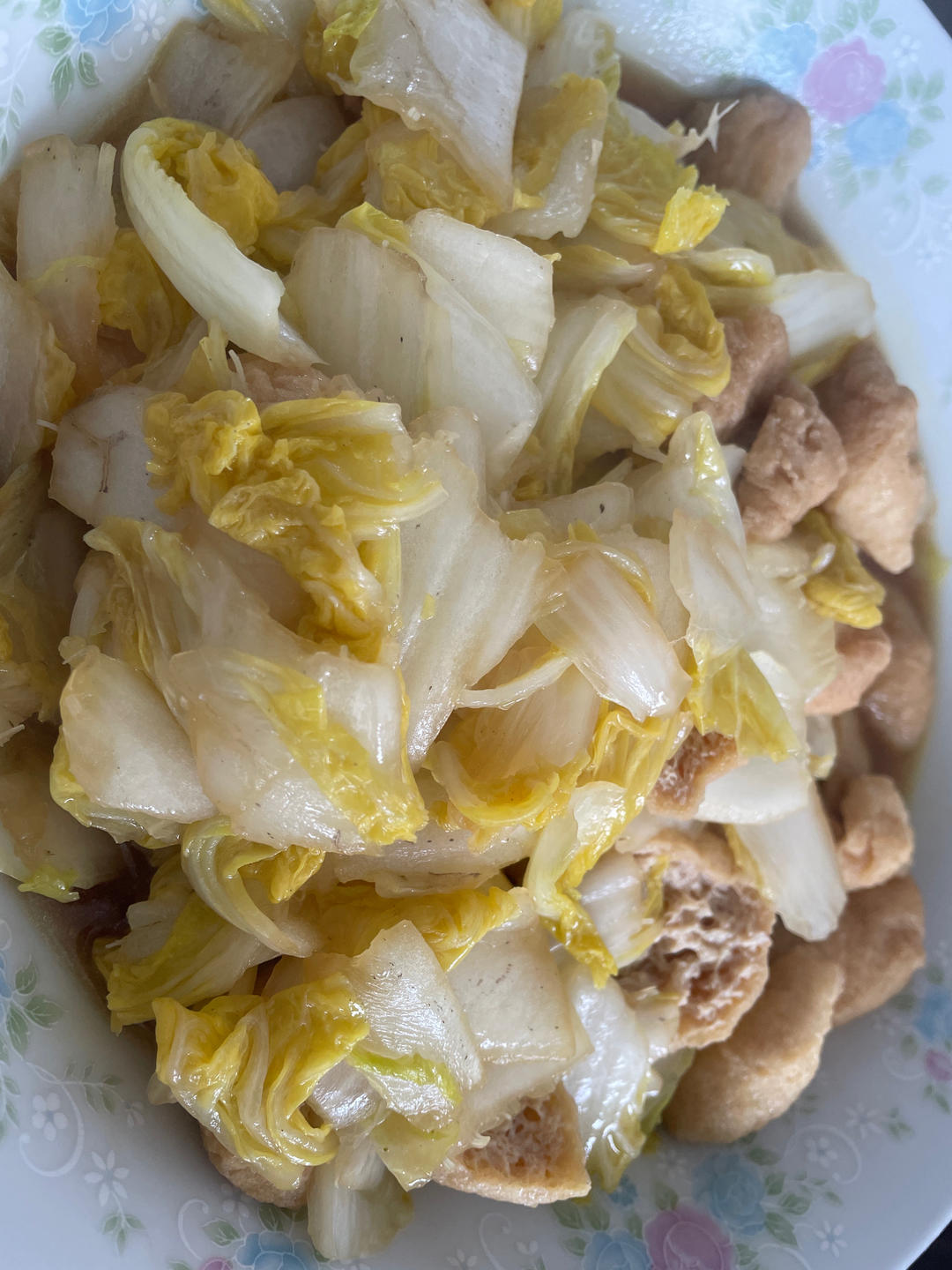 好吃到连汤汁都不剩的白菜焖豆泡，给肉都不换