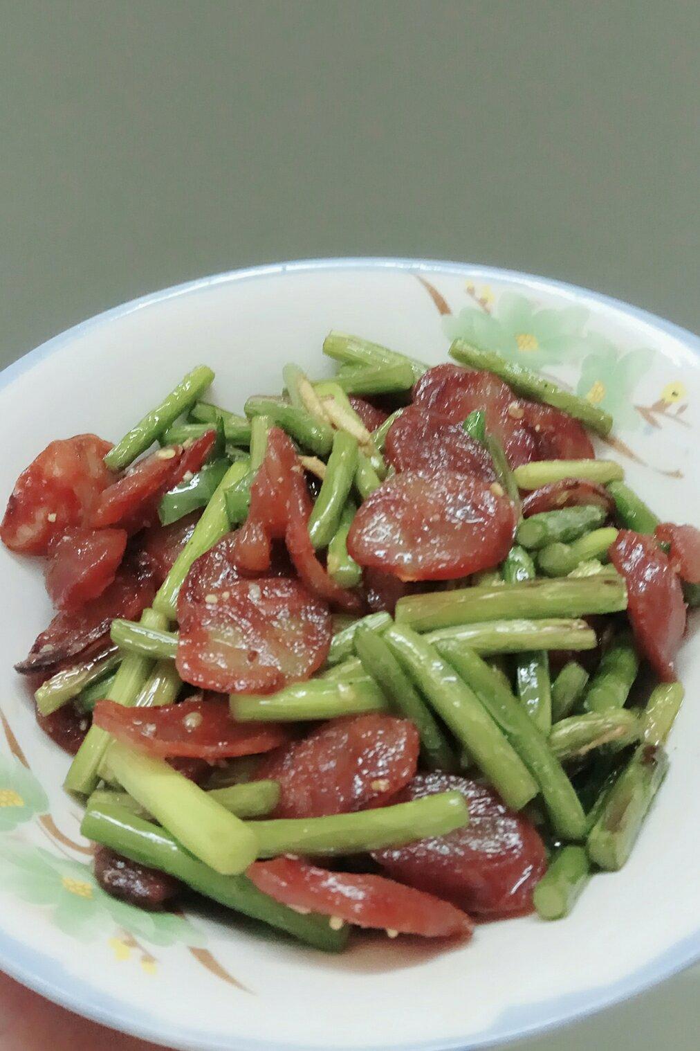 先森z做的蒜苗炒香肠