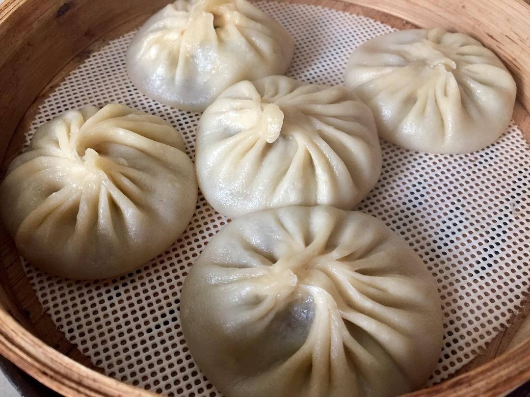 灌汤小笼包