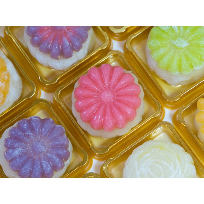 色彩斑斓的冰皮月饼