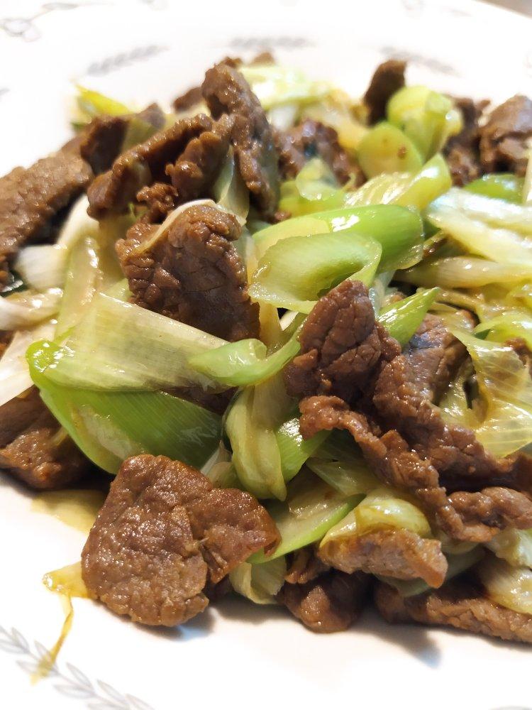 【嗷呜】老北京葱爆羊肉