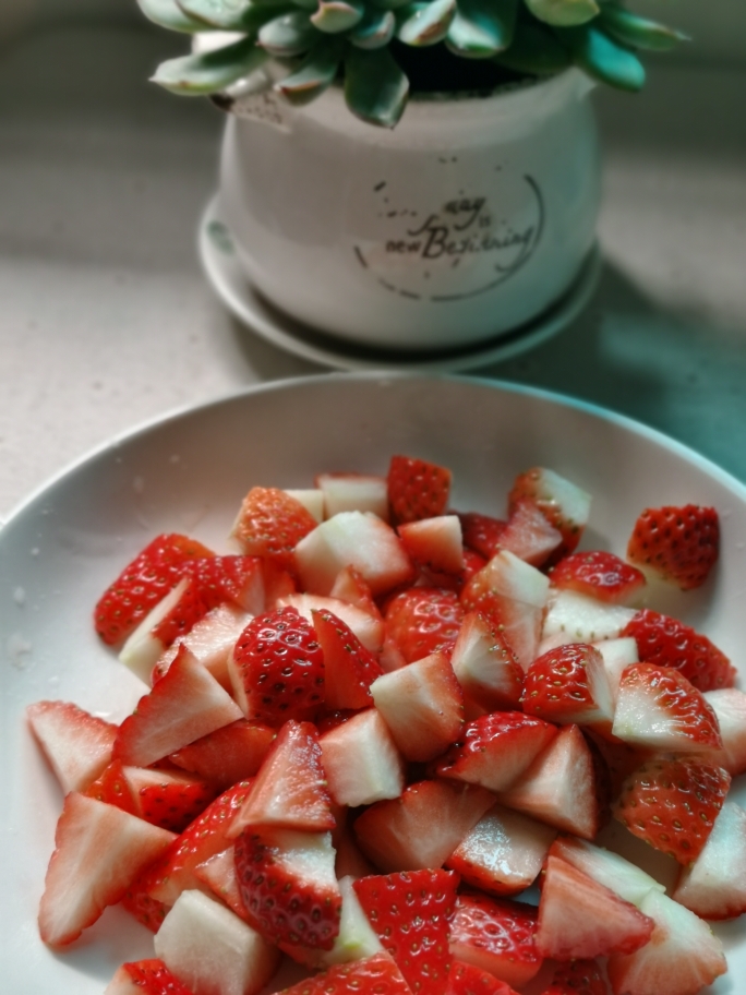 零失败超好吃的草莓布丁的做法 步骤3