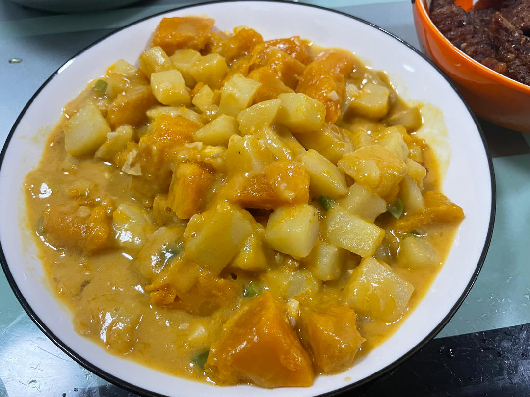 猪肉都不换的焖南瓜～吃起来糯糯甜甜咸咸的！
