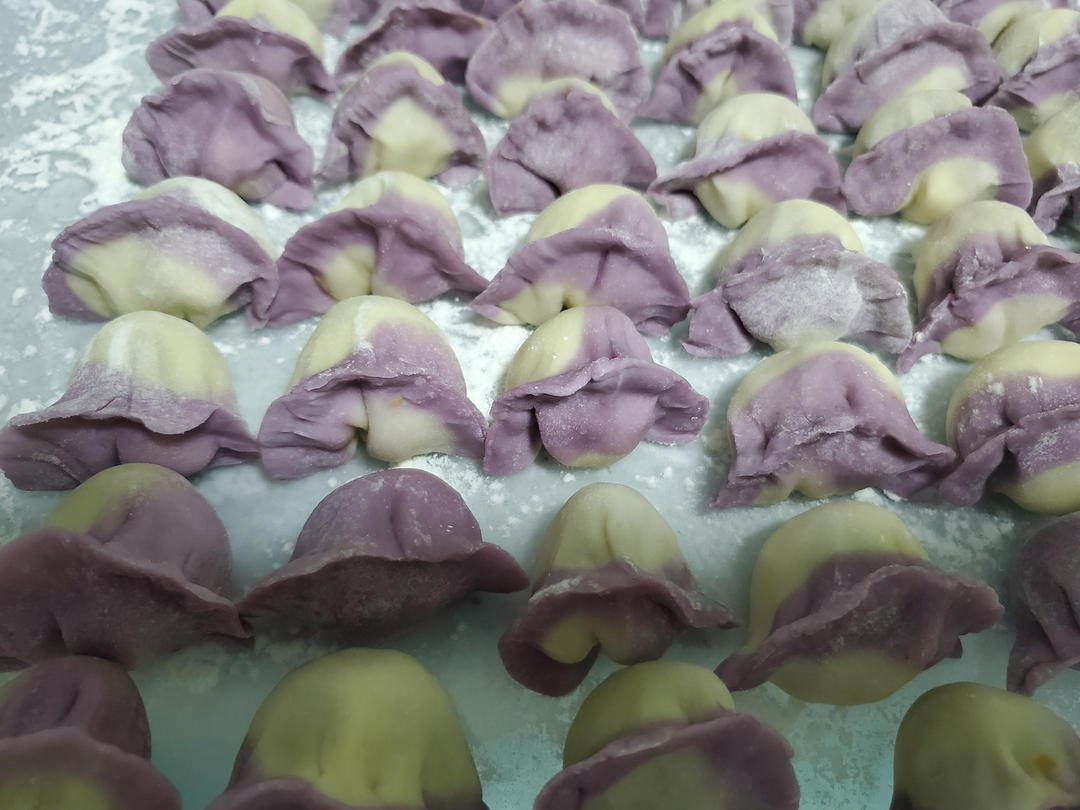 彩色鲜虾水饺