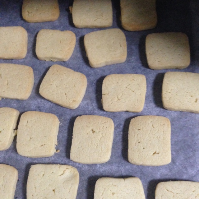【炼乳脆饼•硬】非常简单的硬饼干