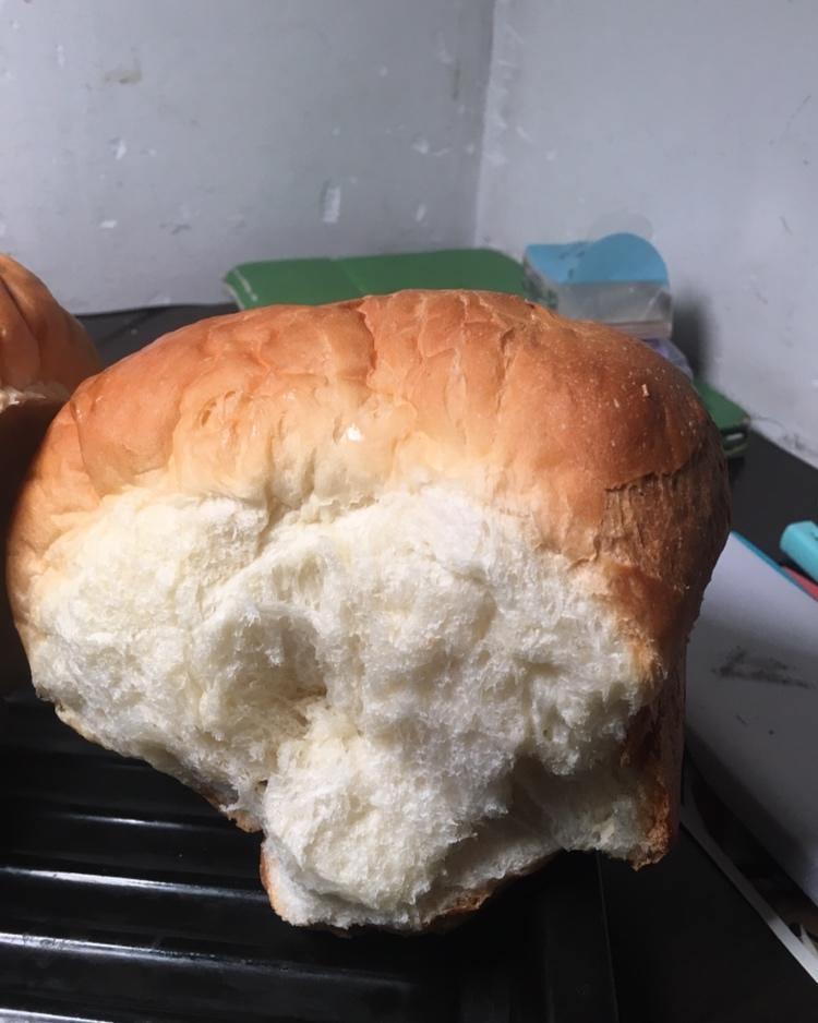牛奶鸡蛋吐司