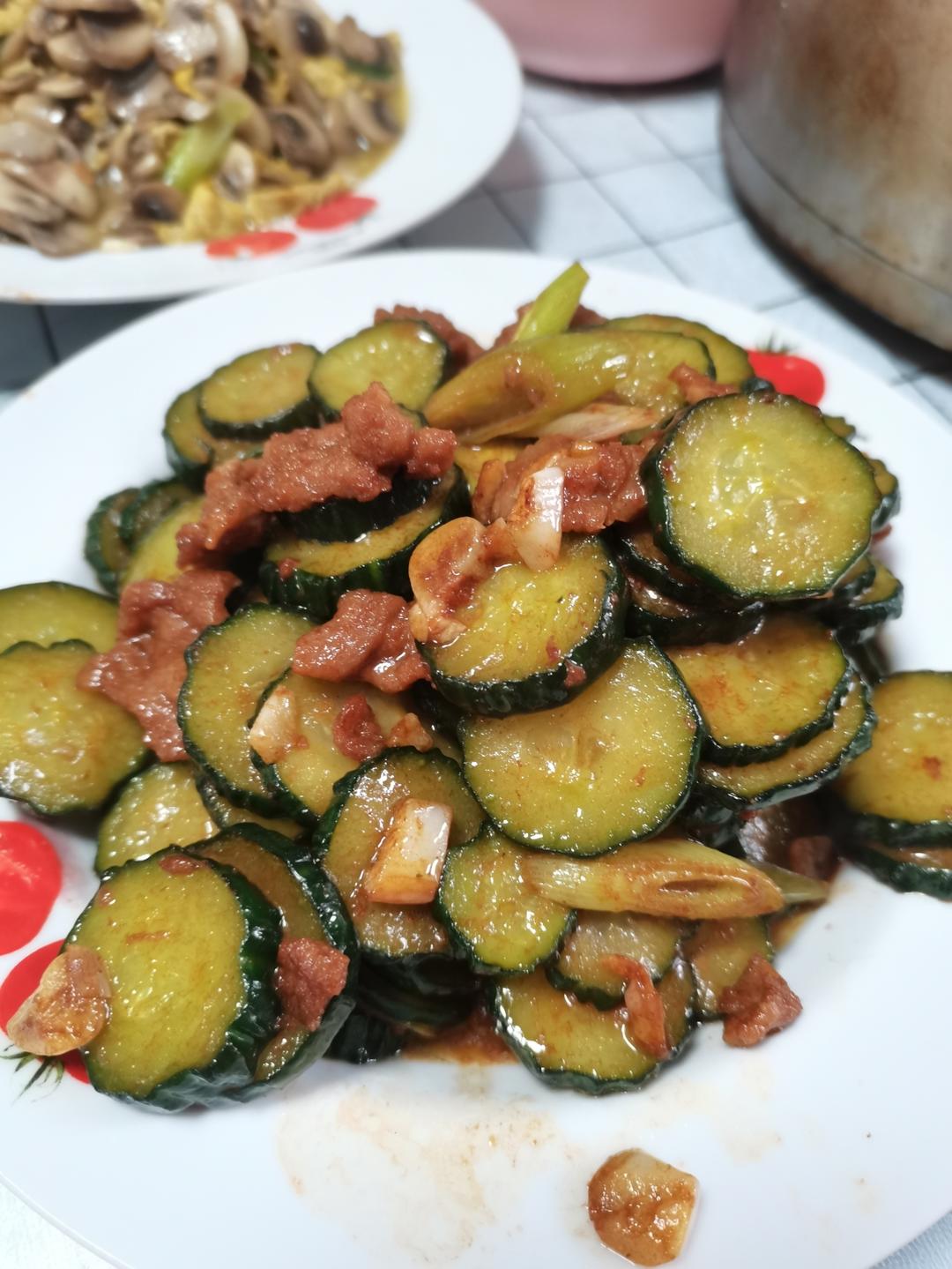 贼好吃的，下饭菜「黄瓜🥒炒肉🥩」