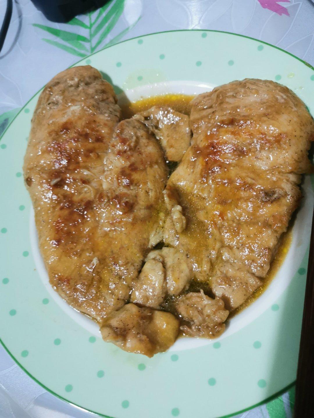 【嫩煎鸡胸肉】