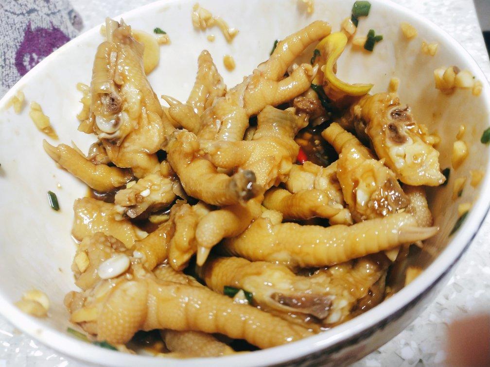 停不下来的秘制凉拌鸡爪