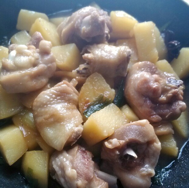 土豆烧鸡