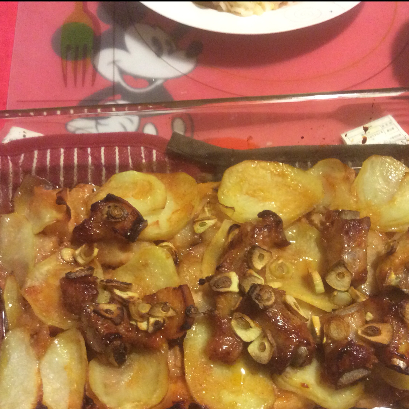 蜜汁五花肉烤土豆