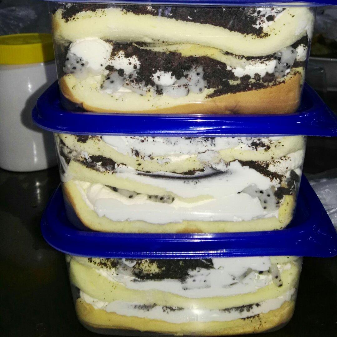 简单快手的便当饭盒水果盒子蛋糕