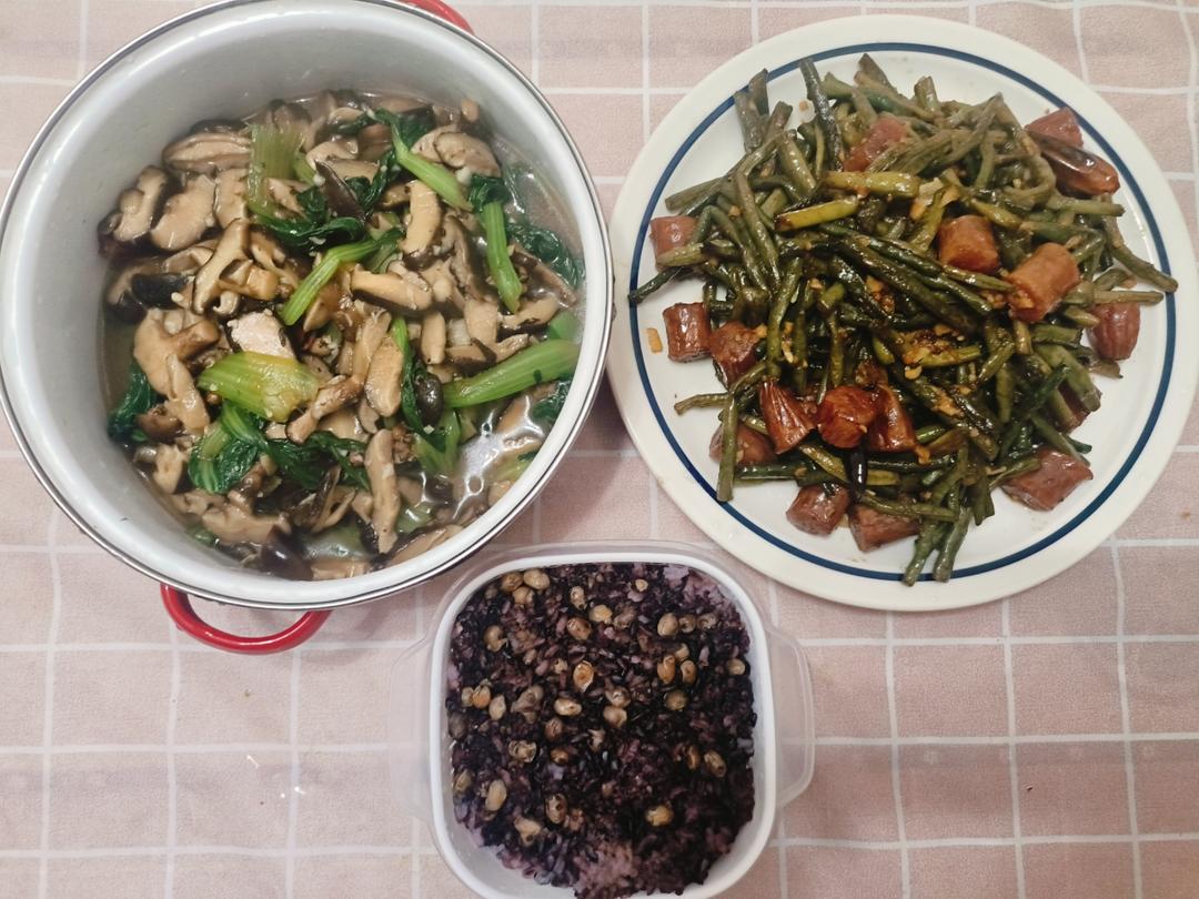广式腊肠炒长豆角
