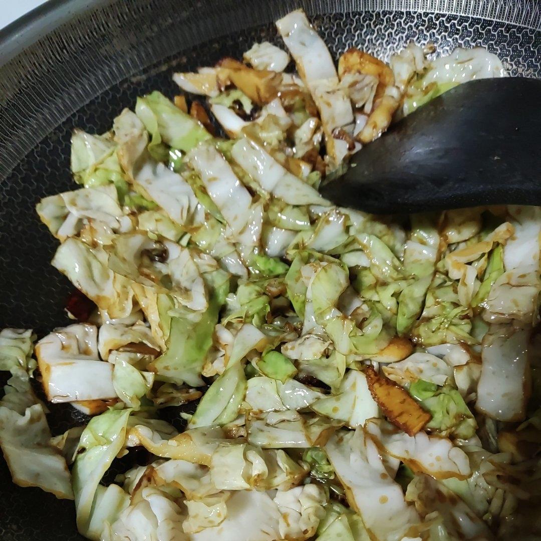 炝炒圆白菜