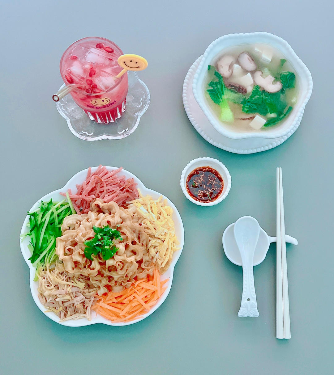 清爽鸡丝凉面
