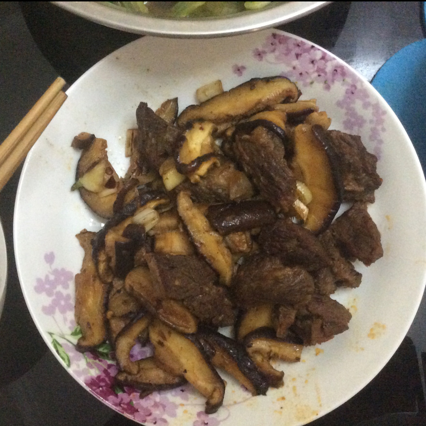 酱爆香菇牛肉