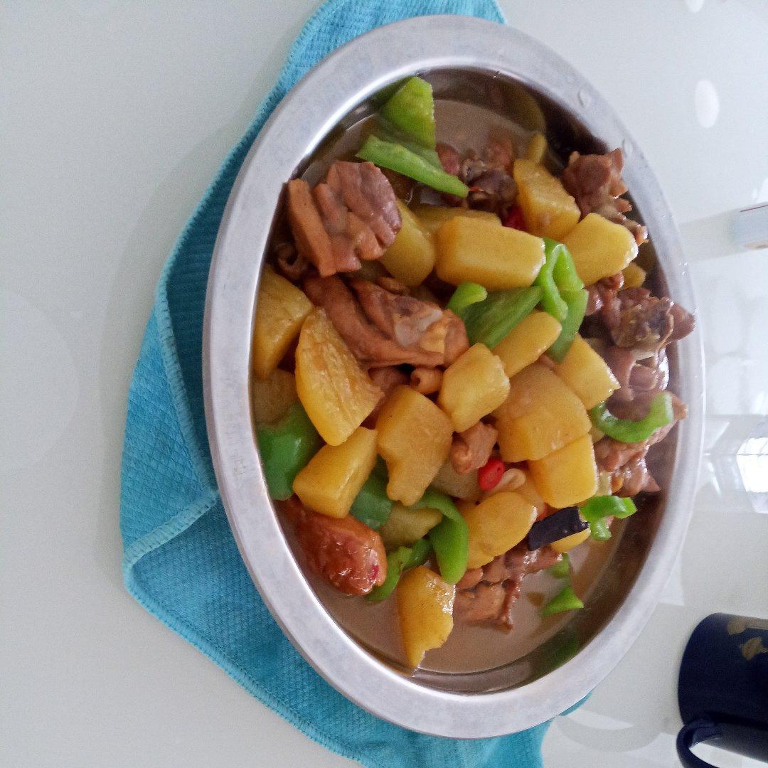 红烧鸡块炖土豆