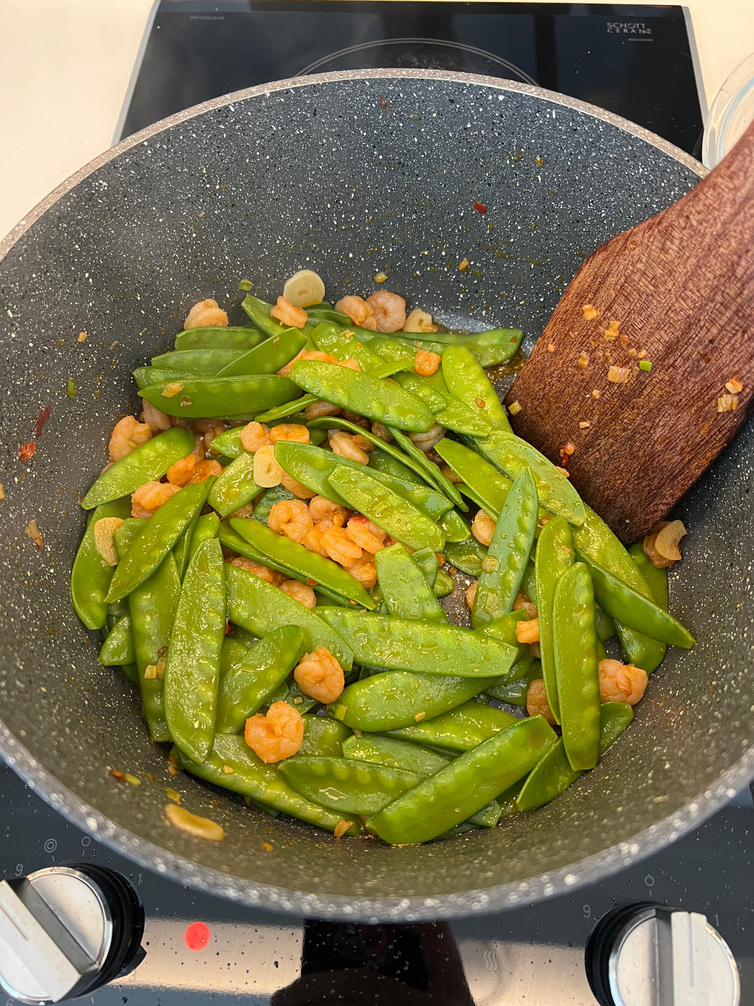 荷兰豆炒虾仁