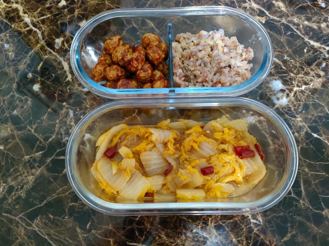 好吃到连汤汁都不剩的白菜焖豆泡，给肉都不换