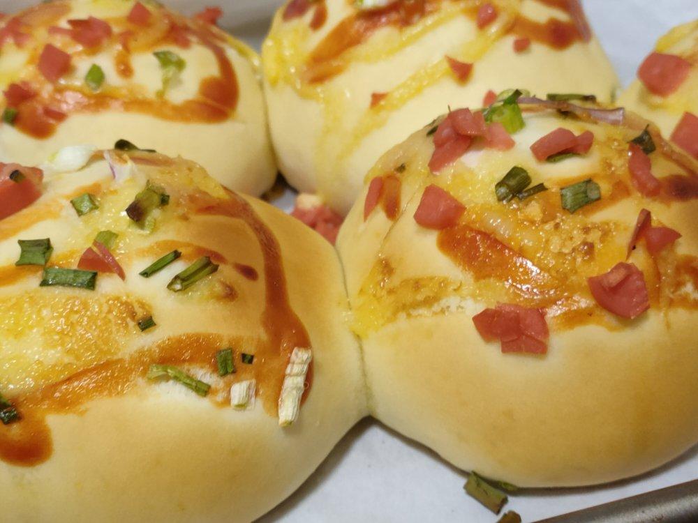 一次发酵的葱香小面包，简单快捷又好吃