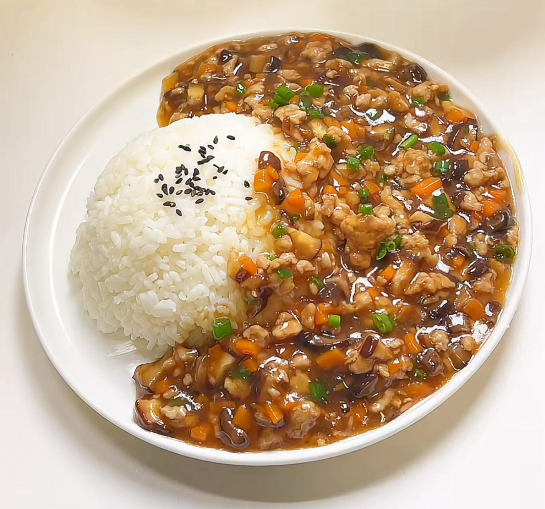 香菇肉沫拌饭