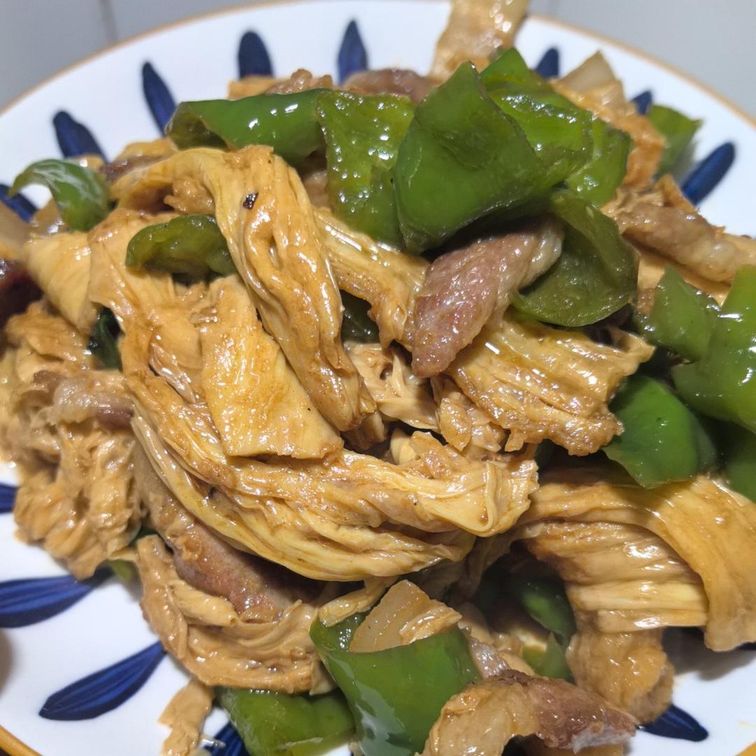 好吃到原地飞起的青椒腐竹
