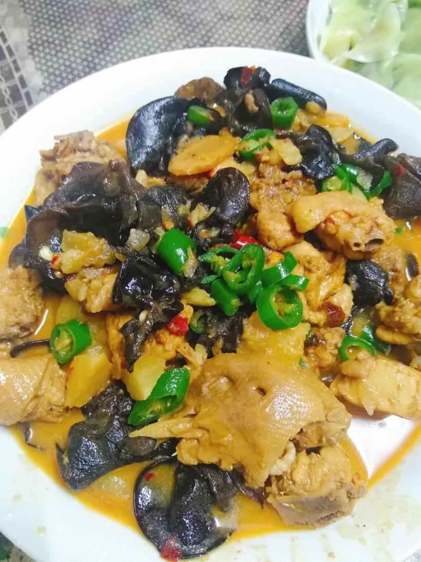 超下饭的🍺木耳红烧鸡