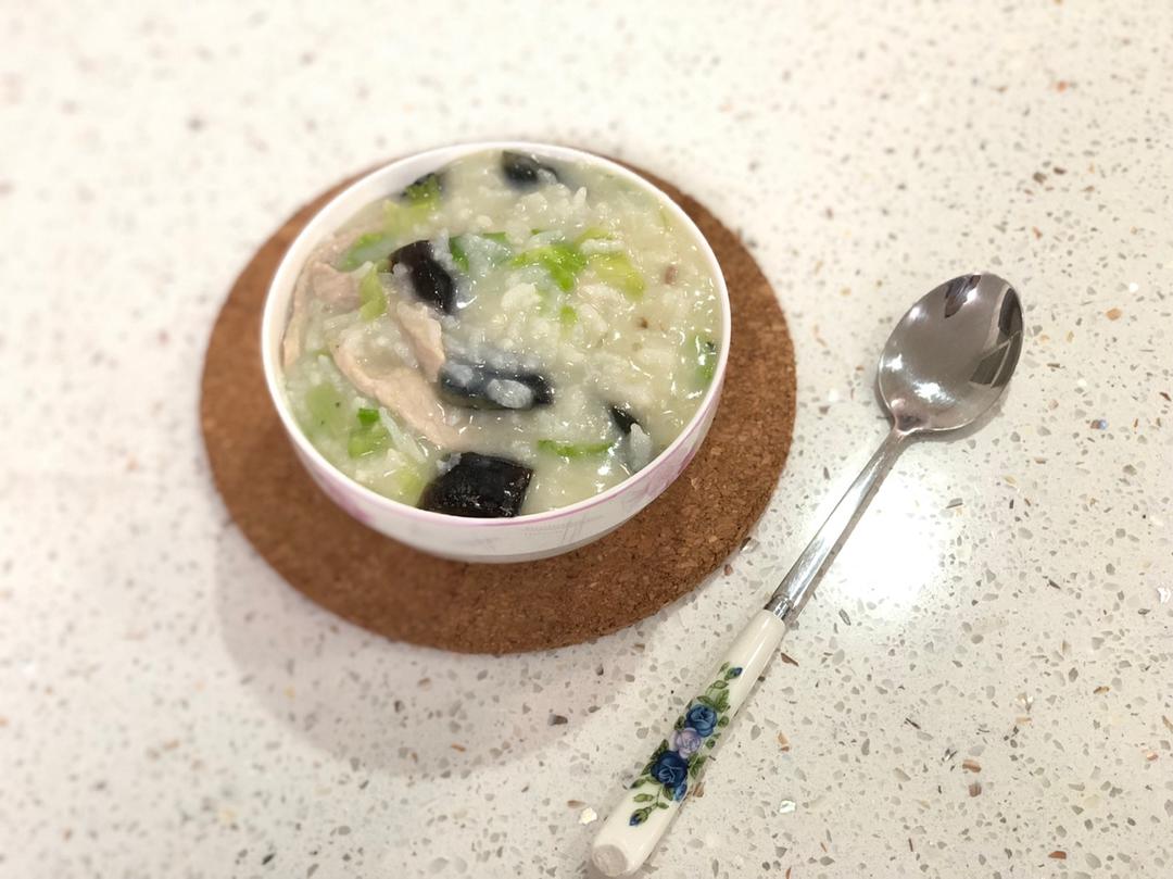 堂妈小厨——超好喝的皮蛋瘦肉粥