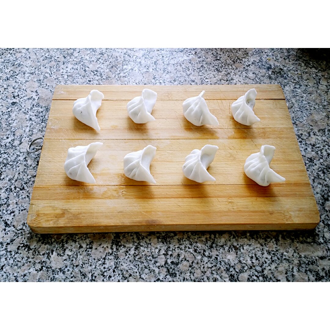 弯梳虾饺