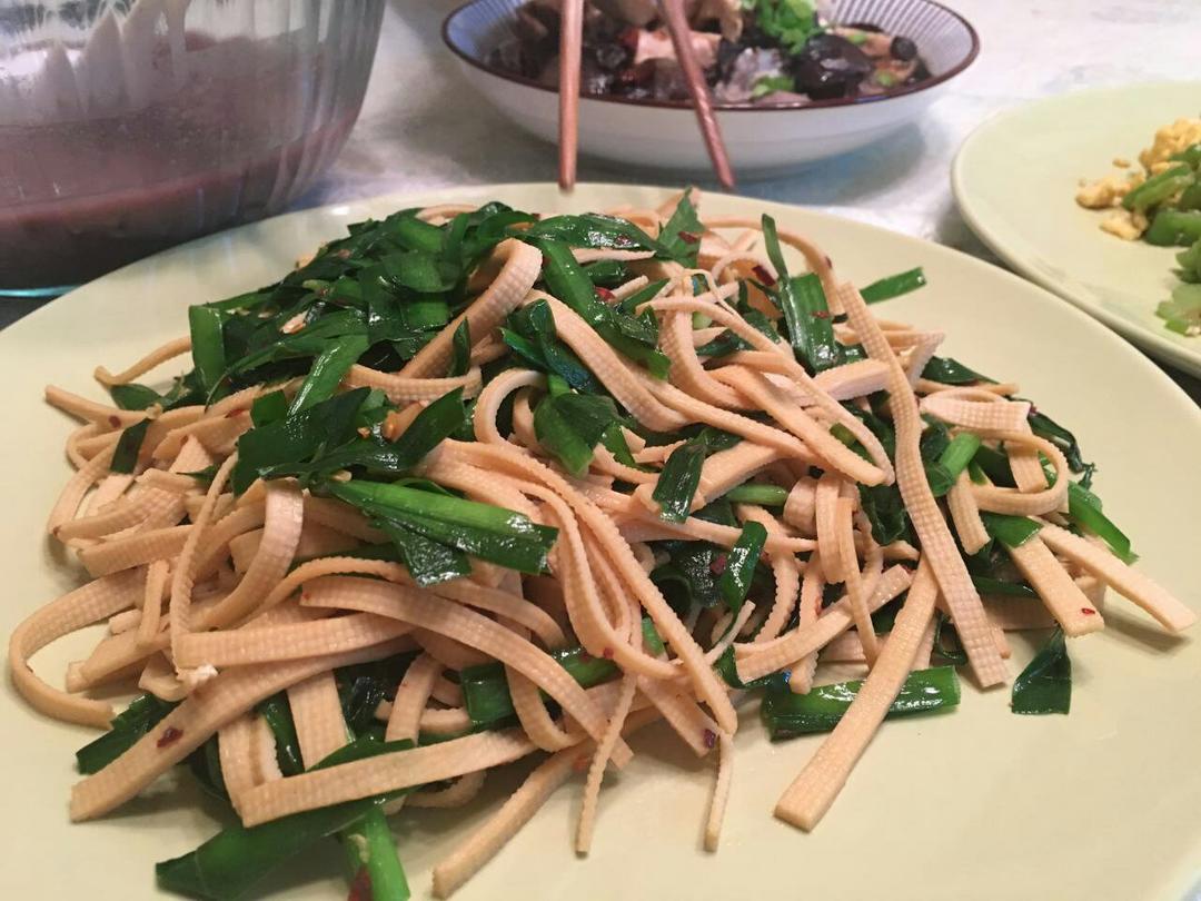 韭菜炒干豆腐