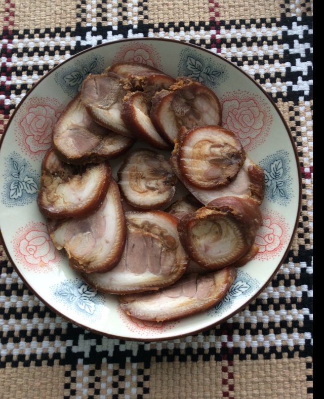 秘制酱肘子