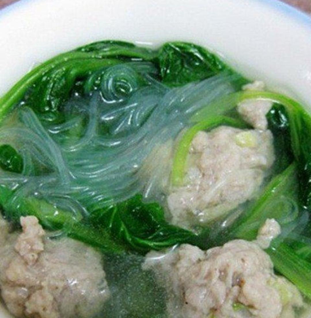 小白菜粉条汆丸子        萝卜丝粉丝汆丸子   丸子汤   炒猪头肉 小白菜豆腐汤   冬瓜羊肉丸子汤  白菜豆腐