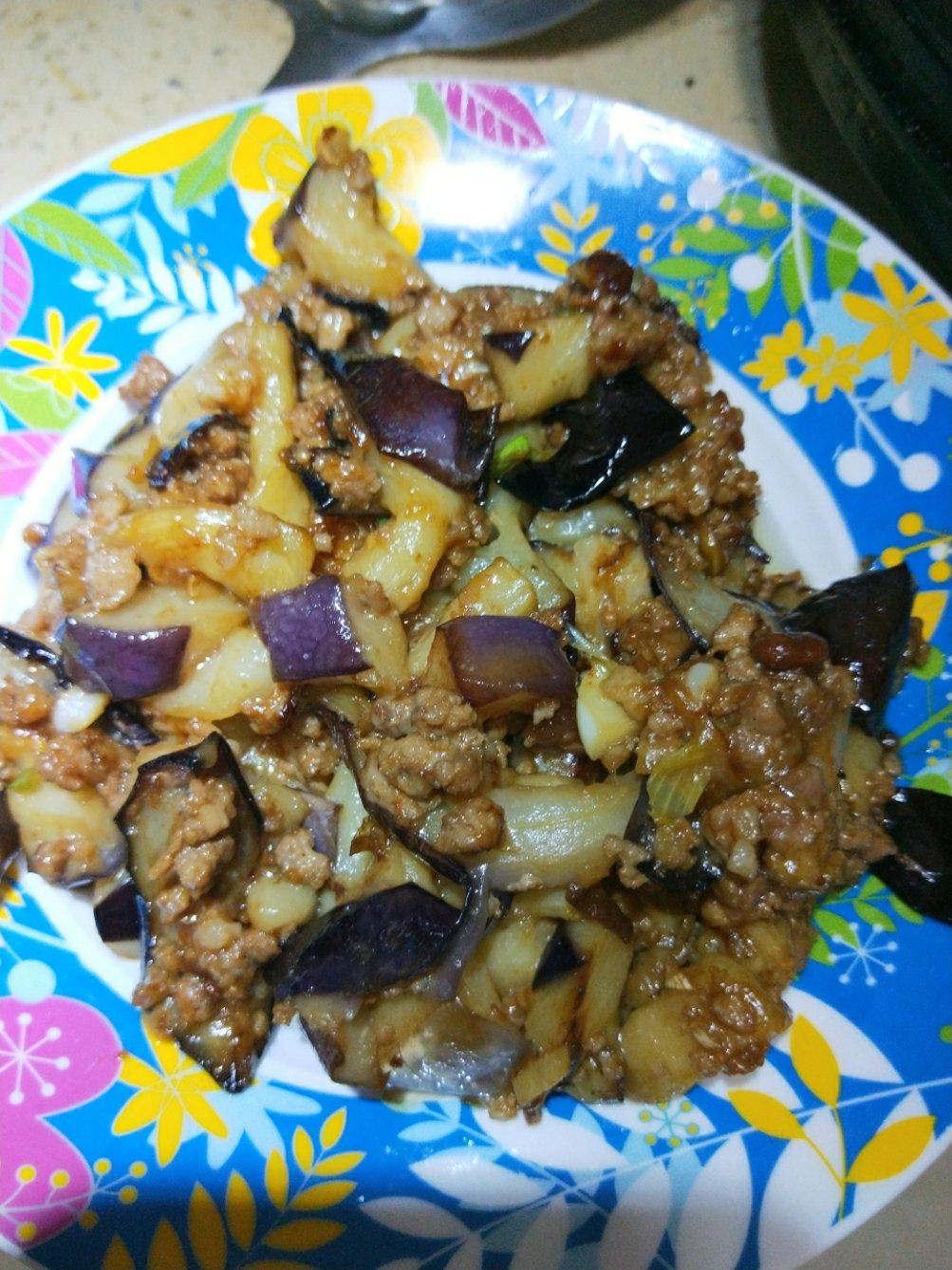 为什么饭店里的茄子会这么好吃？答案在这里——红烧肉末茄子（多动图，孔瑶的食谱）