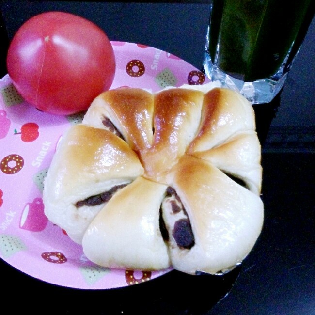 红豆沙面包