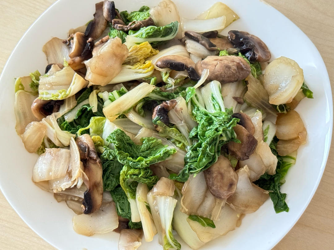 办公室黄心菜炒口蘑的做法