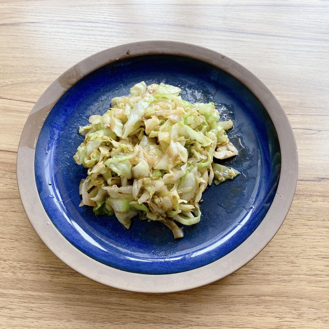 懒人快手炒卷心菜（炒包菜）