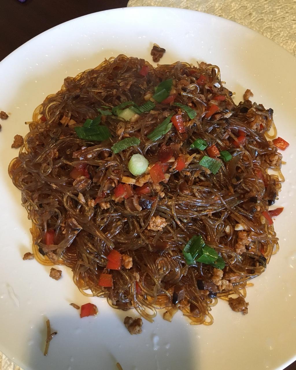 香菇干贝粉丝煲