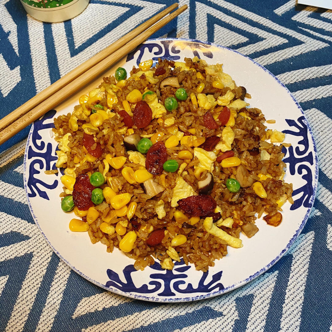 腊肠炒饭