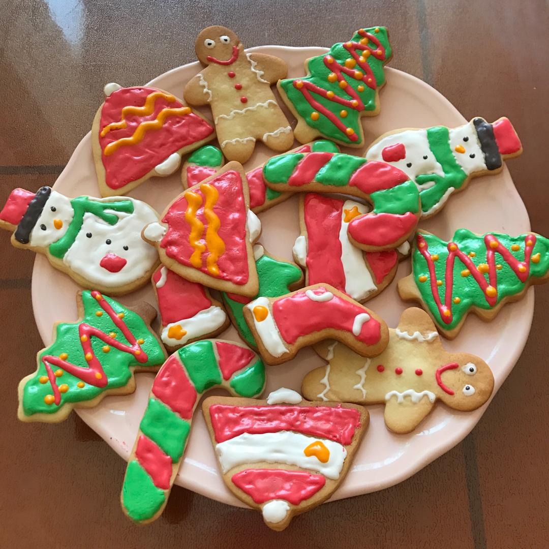 超简单！好吃又平整的糖霜饼干底的做法（附贴心小提示哦）